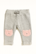 Pantaloni grigi con toppe rosa - 3-6 mesi